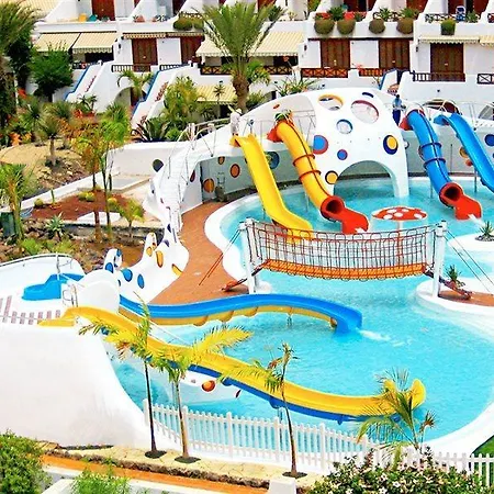Parque Santiago Iii And Iv * Плая-де-лас-Америкас