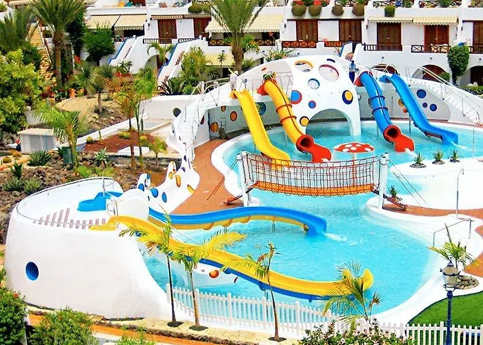 Parque Santiago Iii And Iv * Плая-де-лас-Америкас